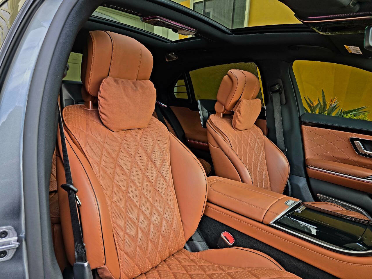 Used 2022 Mercedes-Benz S 580 4MATIC Sedan w/ Rear Seat Package image 79