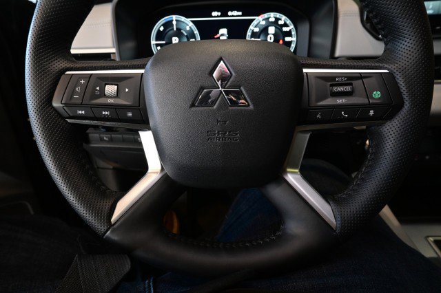 Used 2024 Mitsubishi Outlander SEL Black Edition image 45
