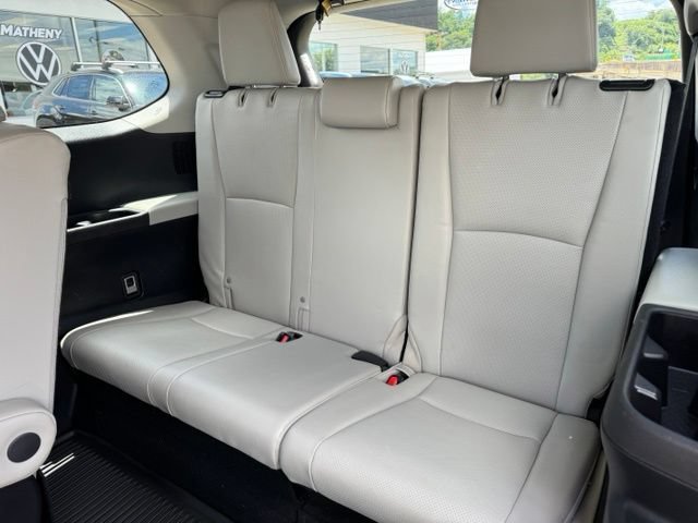 Used 2024 Toyota Grand Highlander AWD image 8