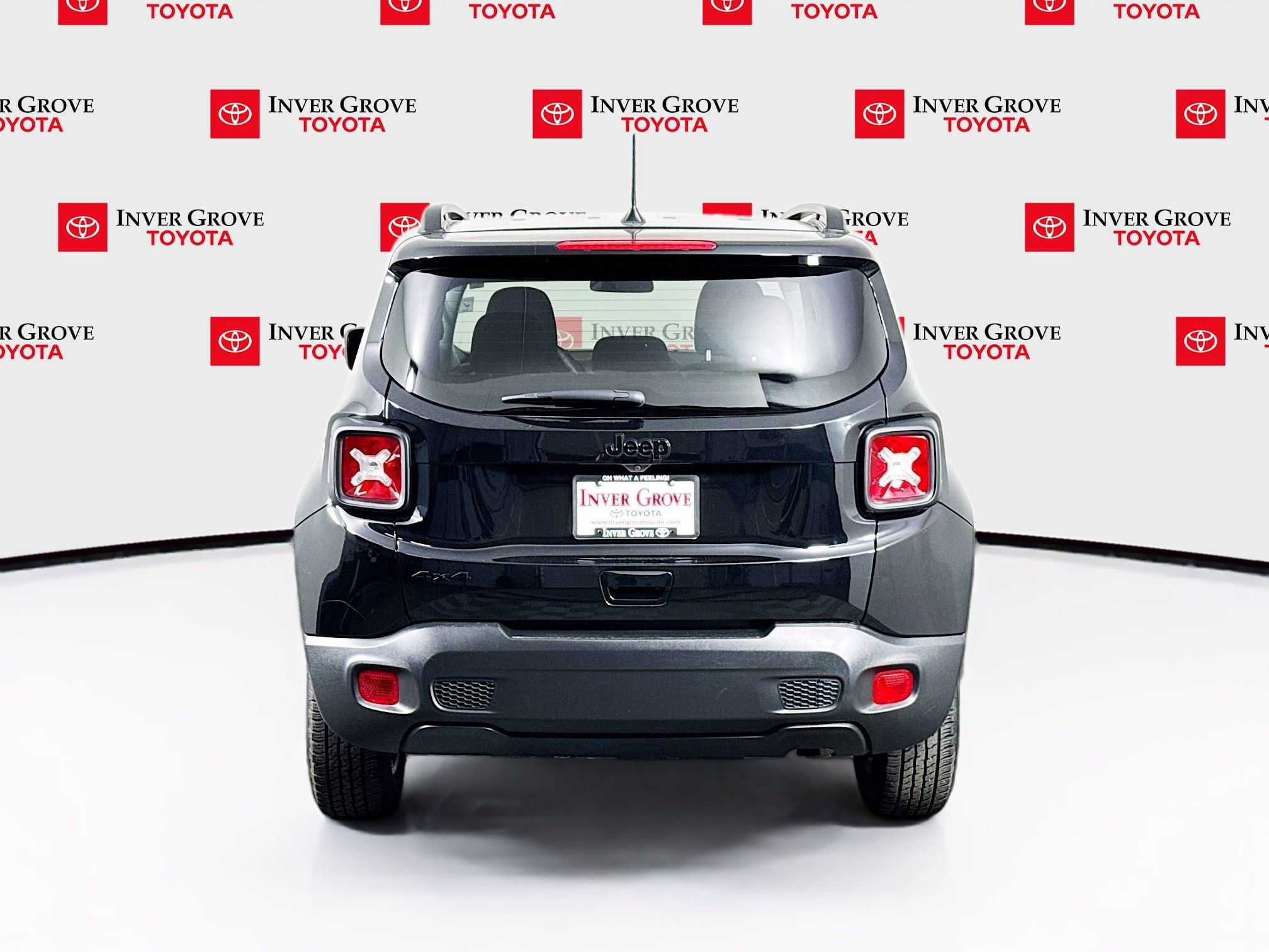 Used 2023 Jeep Renegade Latitude image 6