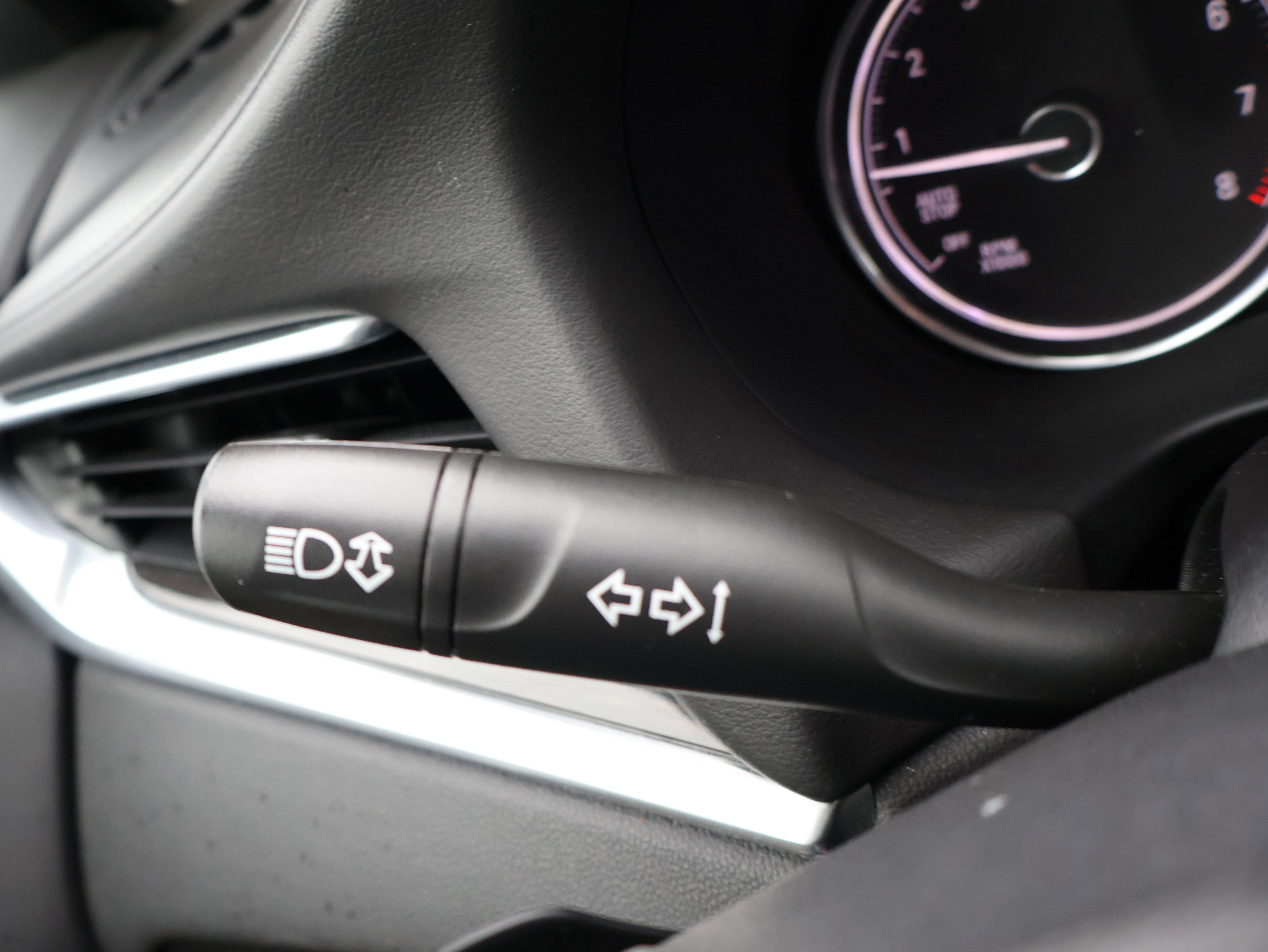 Used 2020 Buick Enclave Essence image 31