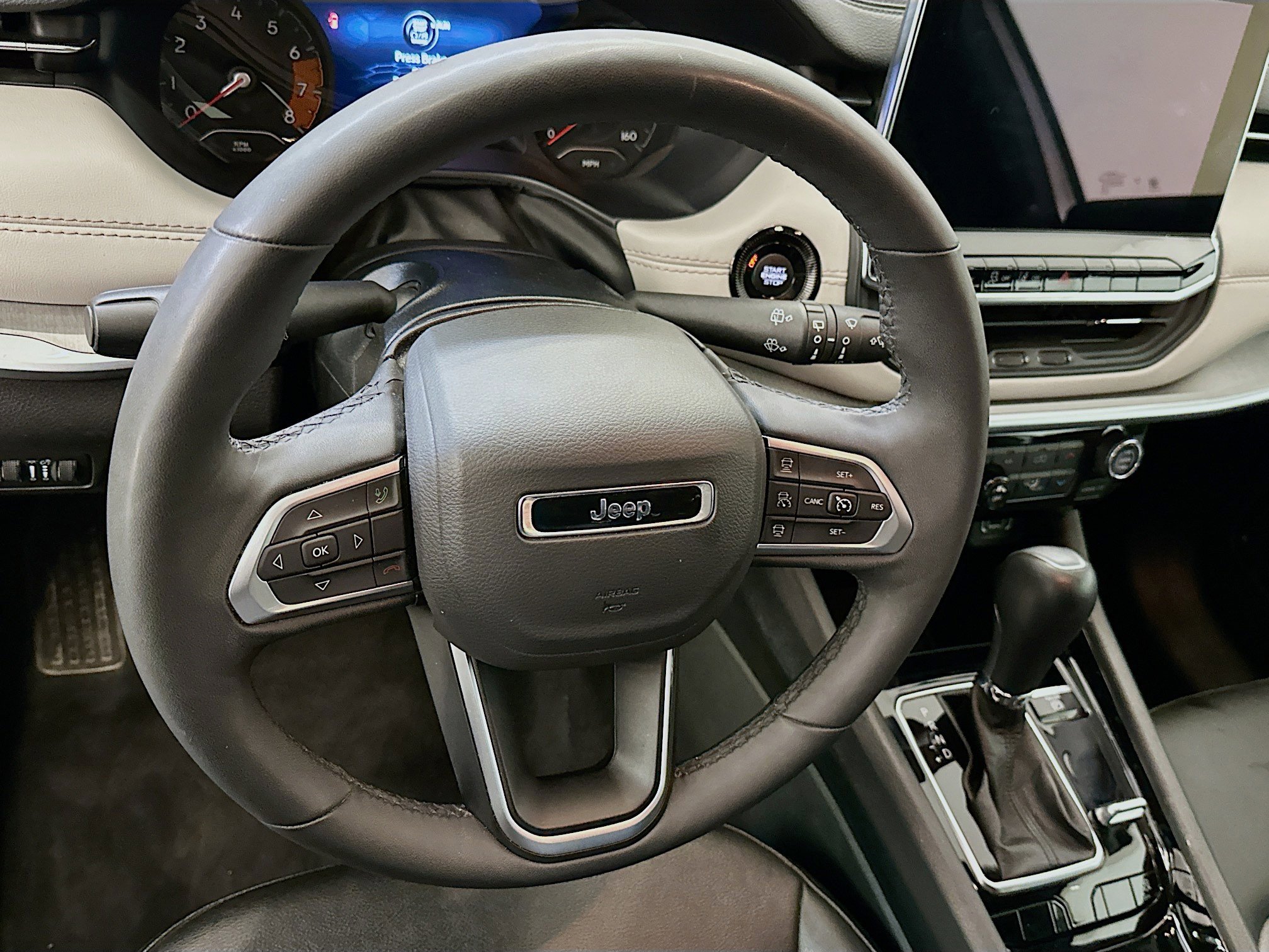 Used 2025 Jeep Compass Limited image 18