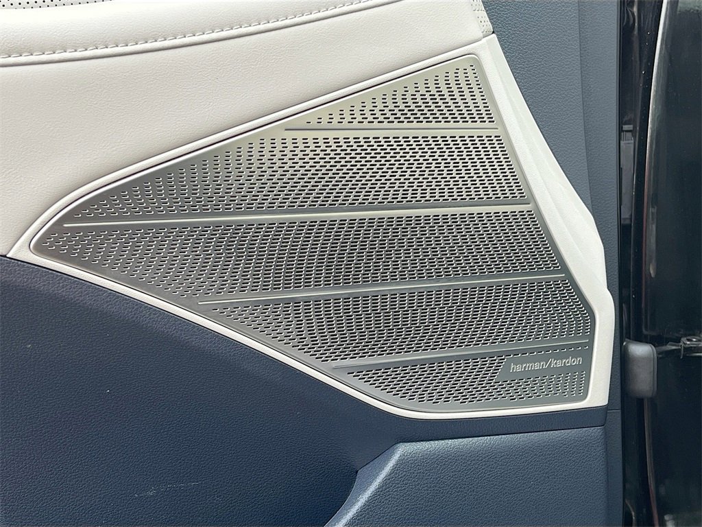 Used 2025 Hyundai Palisade Calligraphy image 19