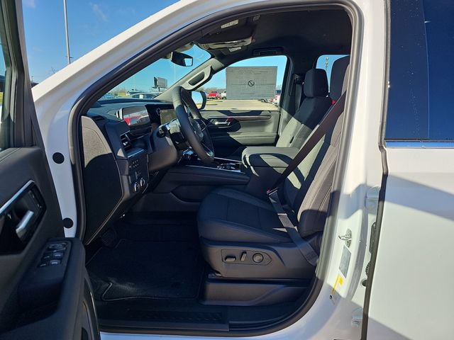 New 2026 Chevrolet Suburban LS RWD image 19
