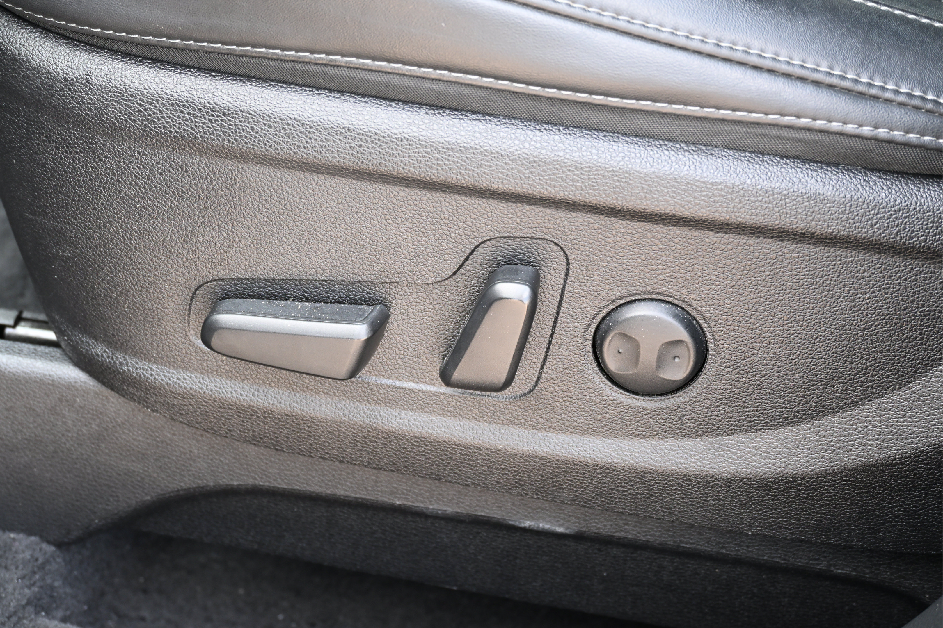 Used 2025 Kia Telluride S AWD/4WD image 19
