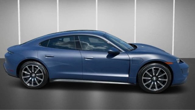 Used 2021 Porsche Taycan 4S AWD/4WD image 2