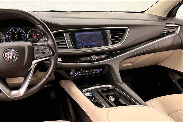Used 2022 Buick Enclave Avenir image 6