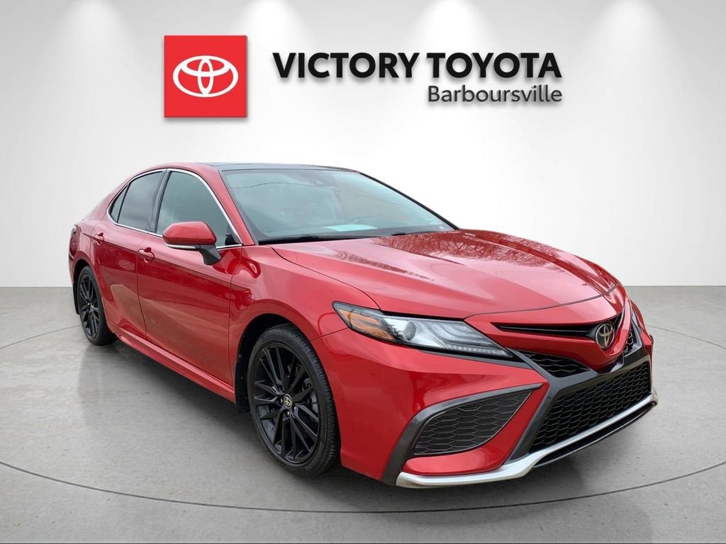 Used 2021 Toyota Camry XSE image 5