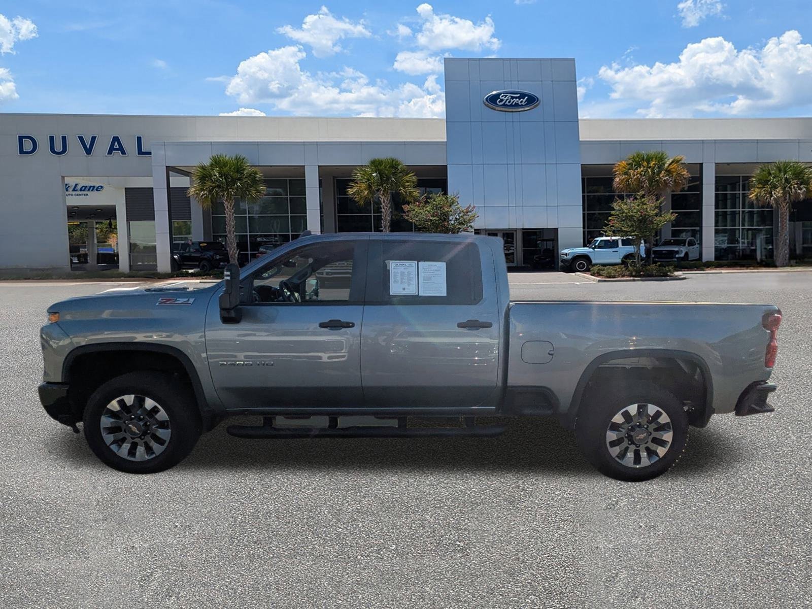 Used 2024 Chevrolet Silverado 2500 Custom w/ Custom Value Package image 7