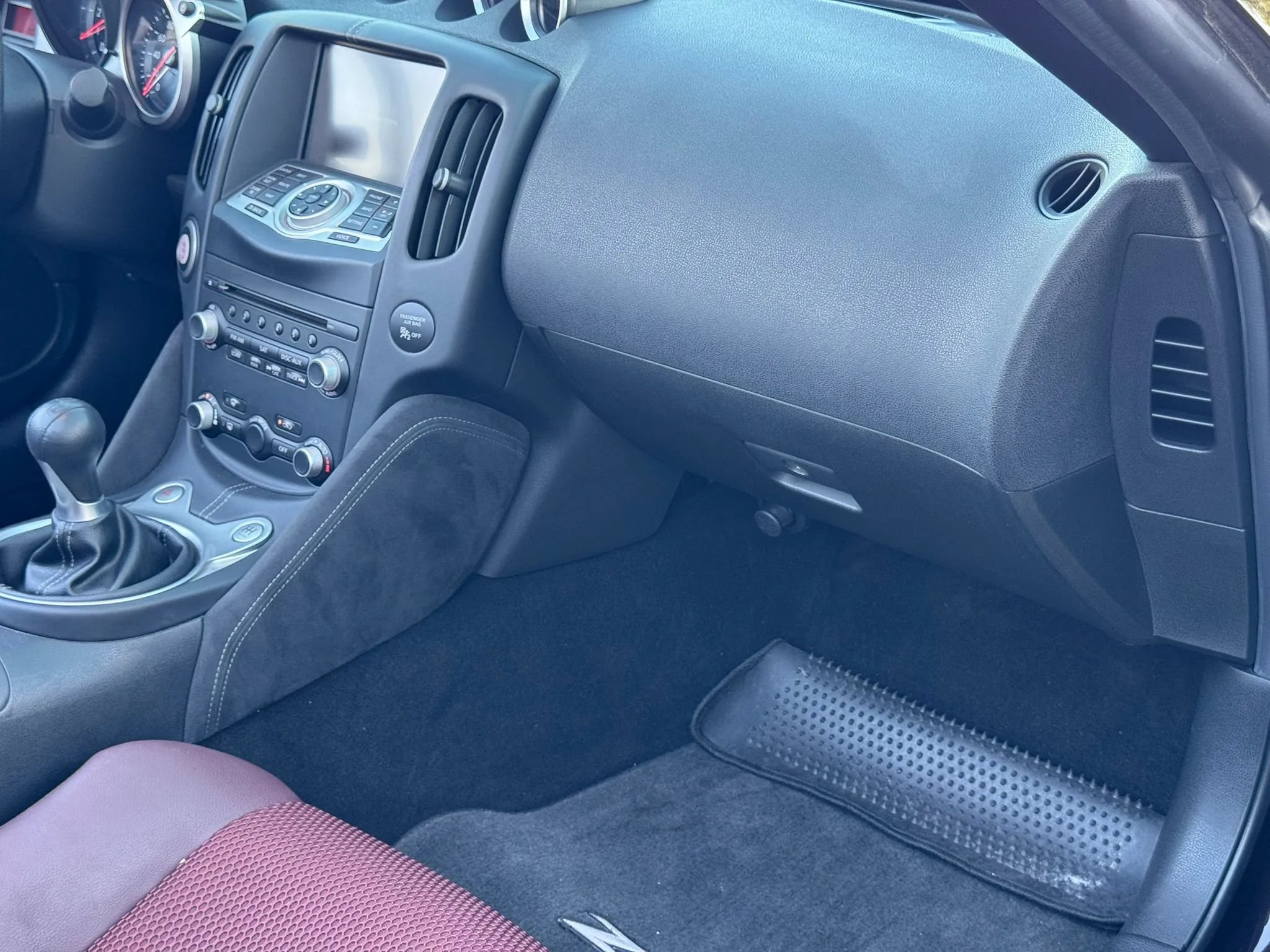 Used 2014 Nissan 370Z Touring w/ Sport Package RWD image 26