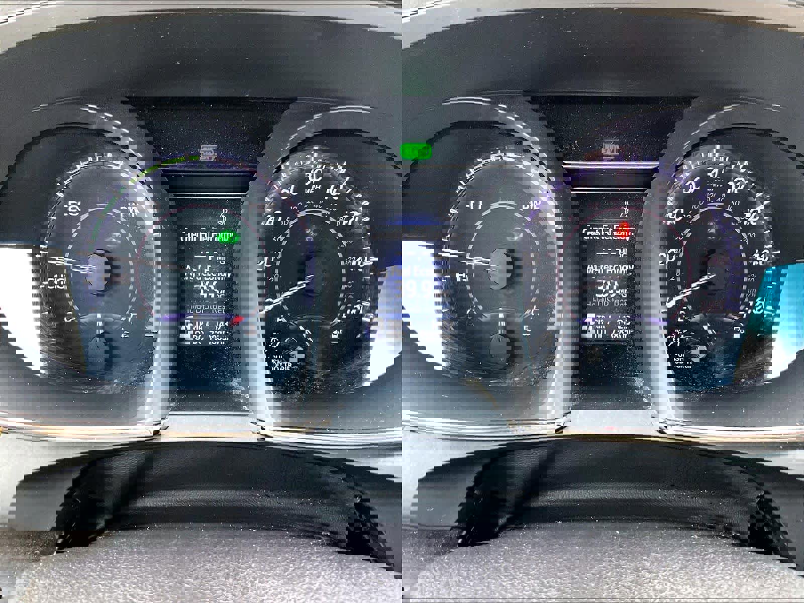 Used 2018 Toyota Avalon Limited image 25