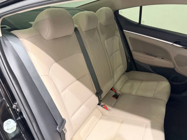 Used 2019 Hyundai Elantra SEL FWD image 18