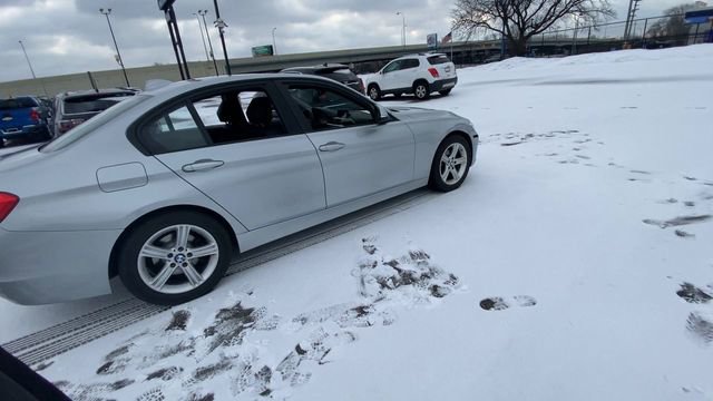 Used 2014 BMW 328i xDrive Sedan AWD/4WD image 3