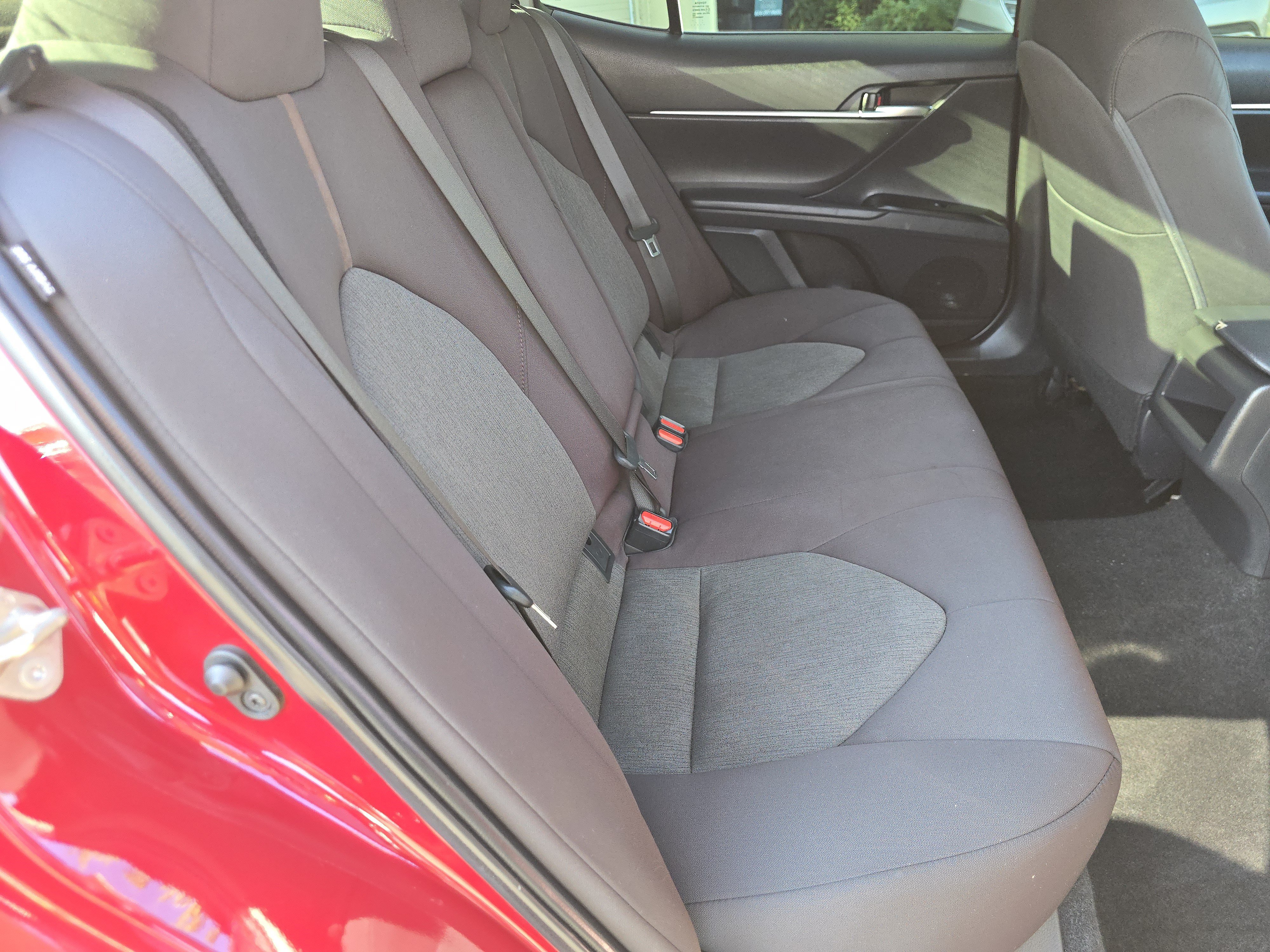 Used 2019 Toyota Camry LE FWD image 16