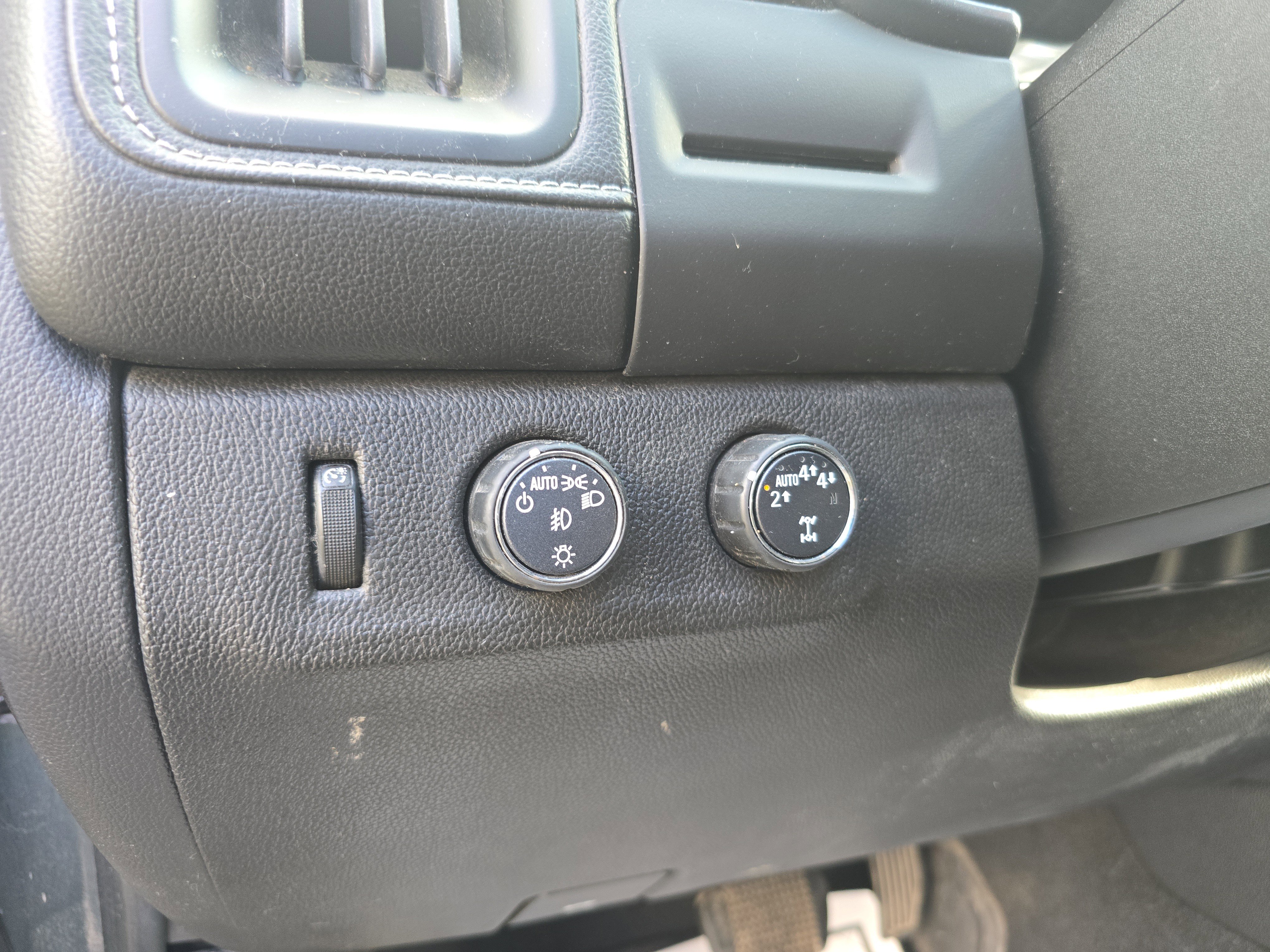 Used 2019 GMC Canyon SLT w/ Driver Alert Package image 17