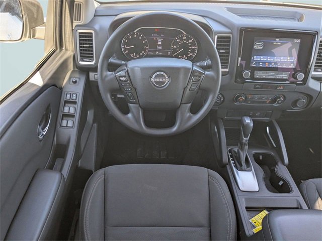 Used 2023 Nissan Frontier SV image 14