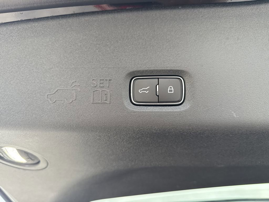 Used 2025 Ford Expedition Tremor AWD/4WD image 29