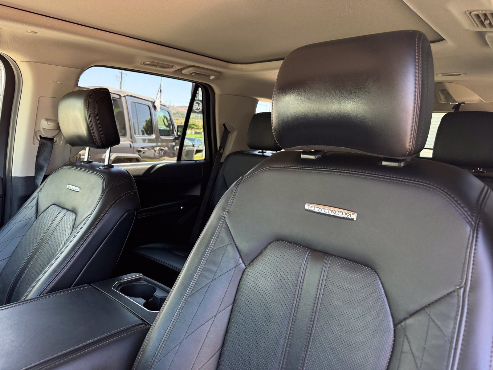 Used 2019 Ford Expedition Platinum RWD image 26