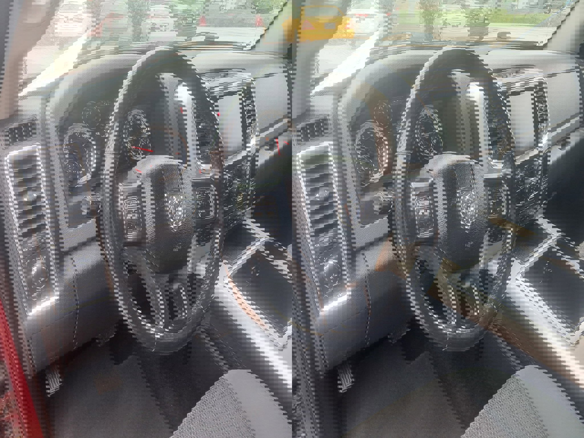 Used 2014 RAM 1500 Big Horn image 9