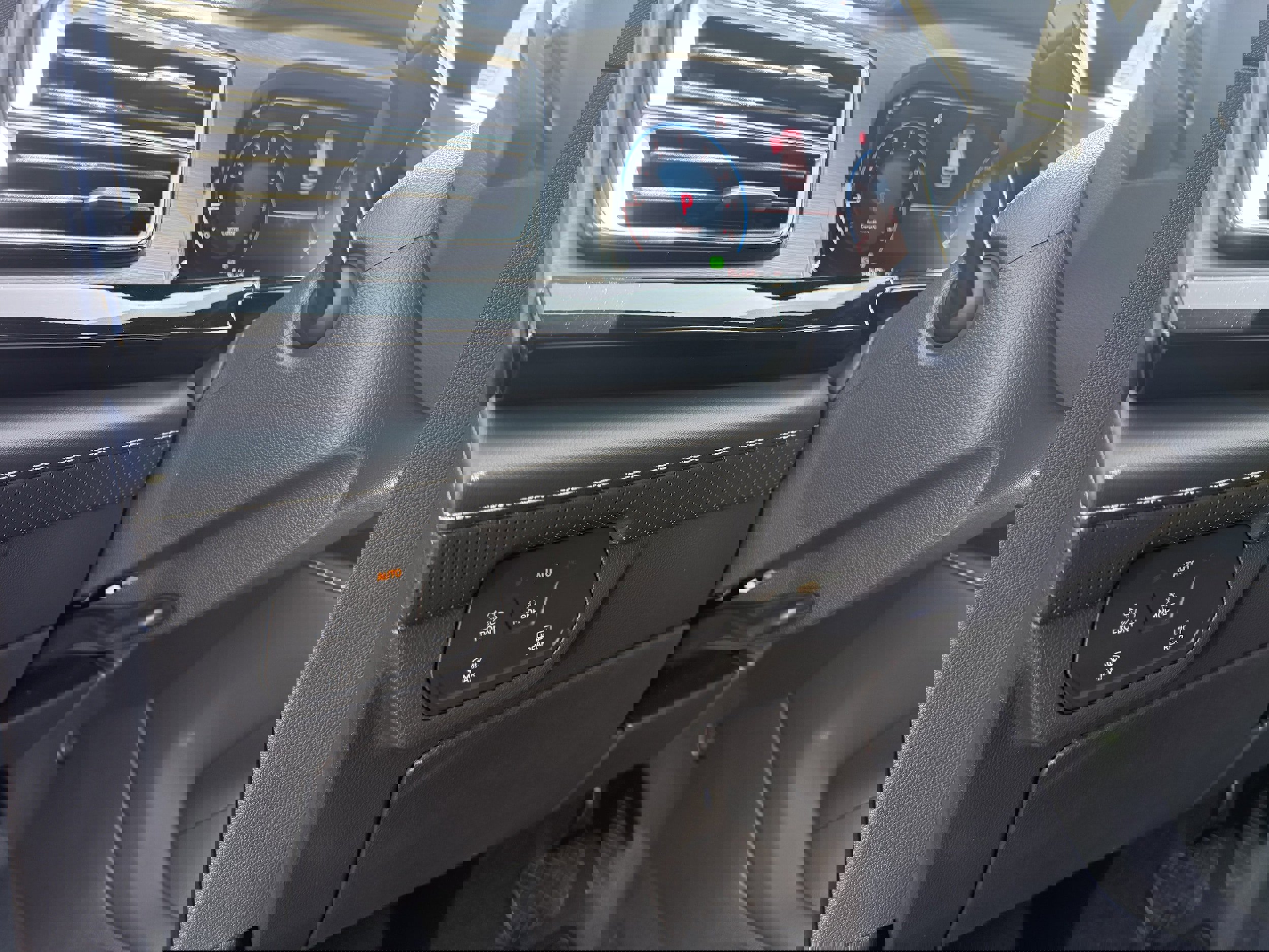 New 2026 Volkswagen Atlas Cross Sport SE image 13