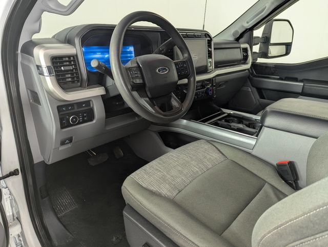Used 2023 Ford F250 XLT w/ XLT Premium Package AWD/4WD image 11