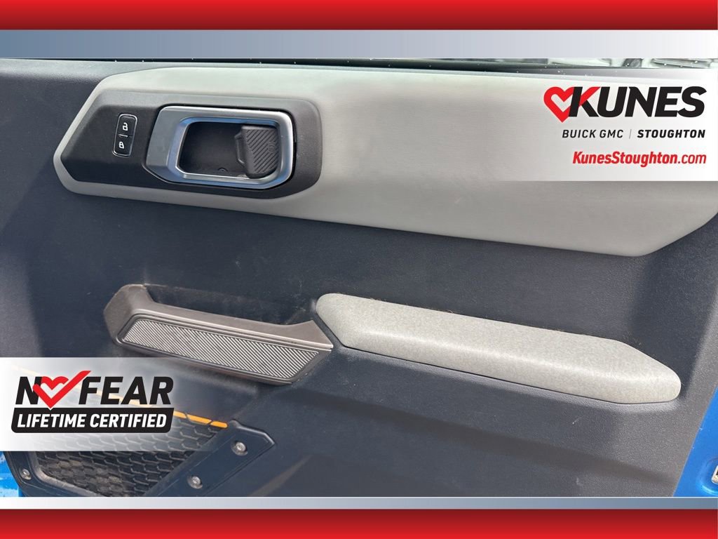 Used 2023 Ford Bronco Badlands image 44