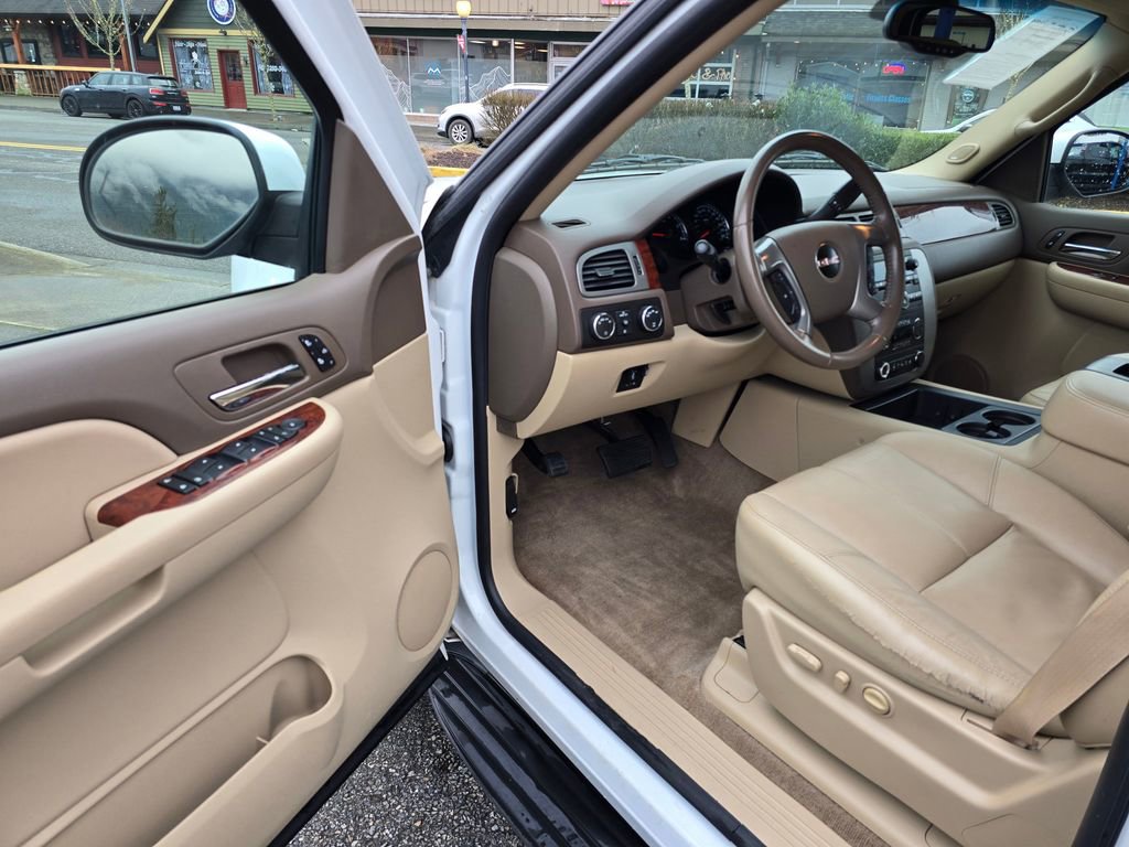 Used 2009 GMC Yukon SLT w/ Preferred Package image 24