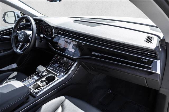 Used 2022 Audi Q8 Premium AWD/4WD image 25