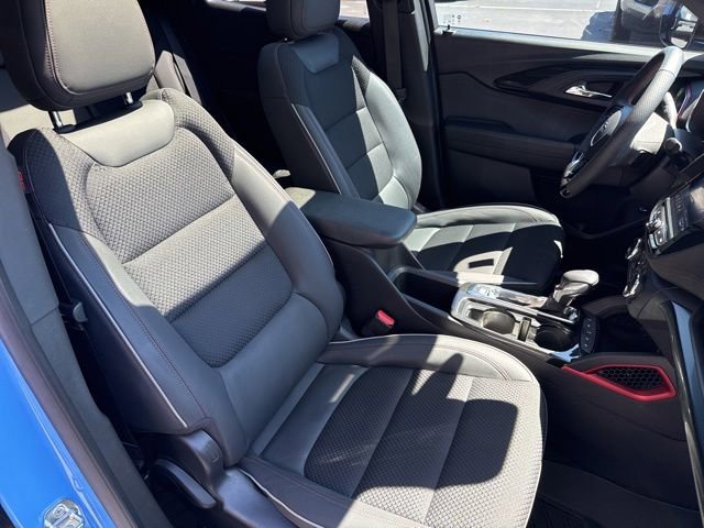 Used 2023 Chevrolet TrailBlazer RS w/ Sun and Liftgate Package FWD image 28