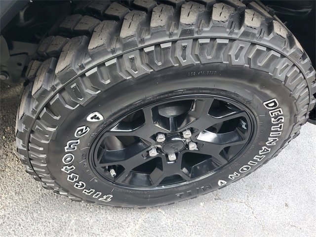 Used 2023 Jeep Wrangler Willys image 9