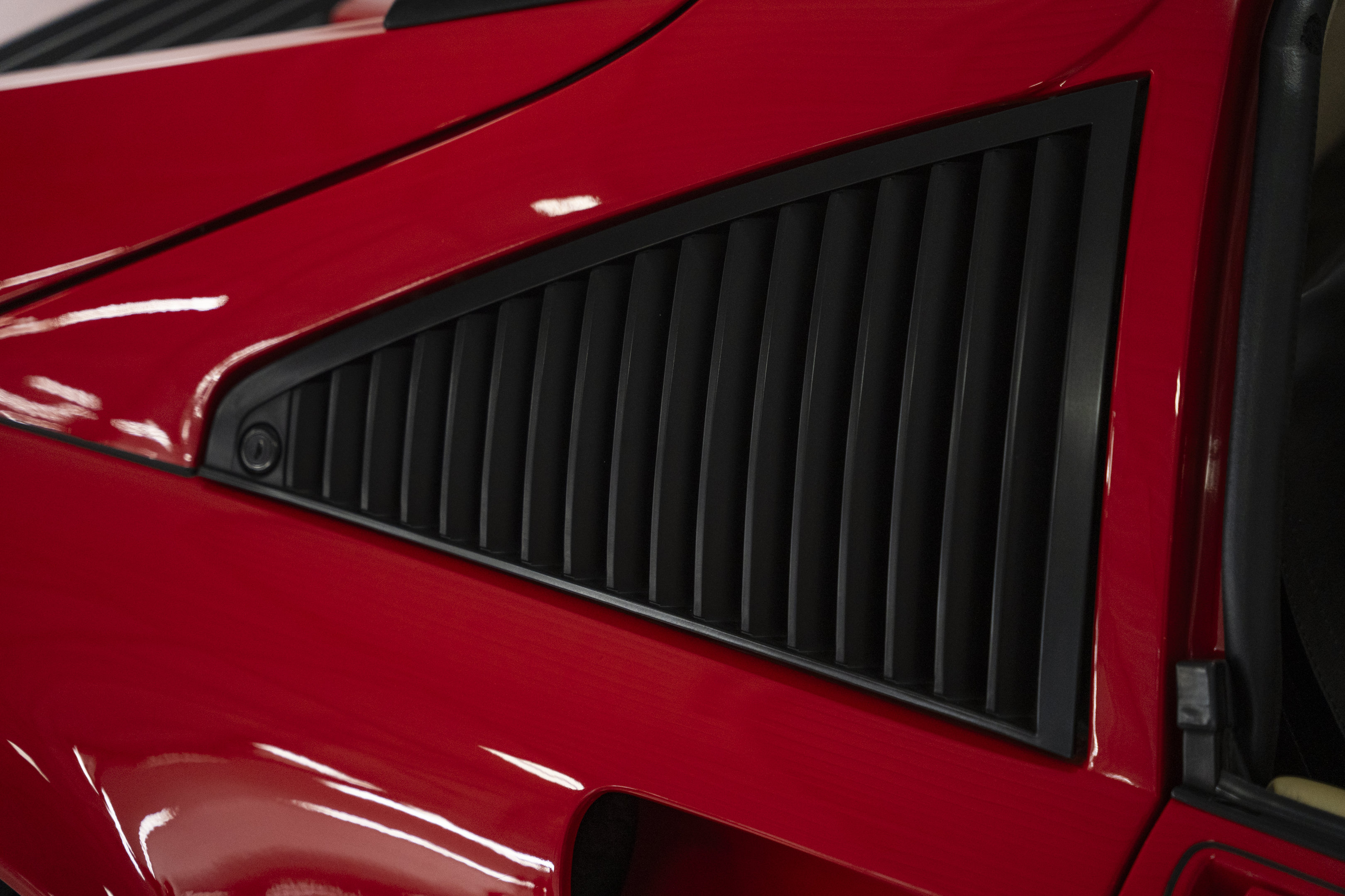Used 1988 Ferrari 328 GTS RWD image 13