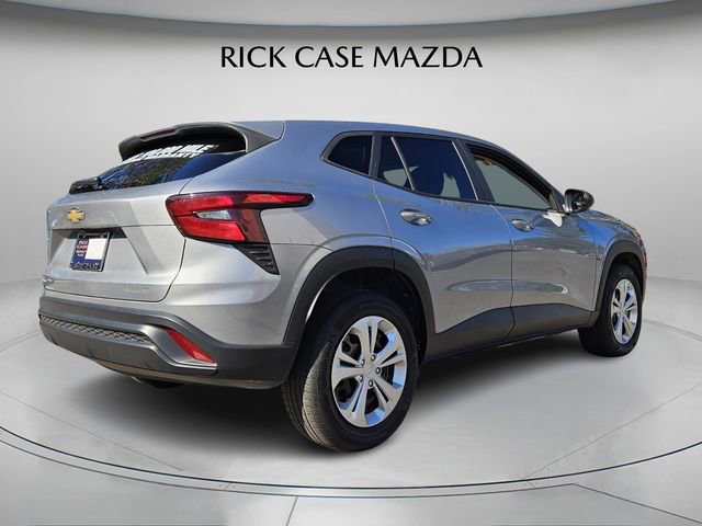 Used 2024 Chevrolet Trax LS image 8