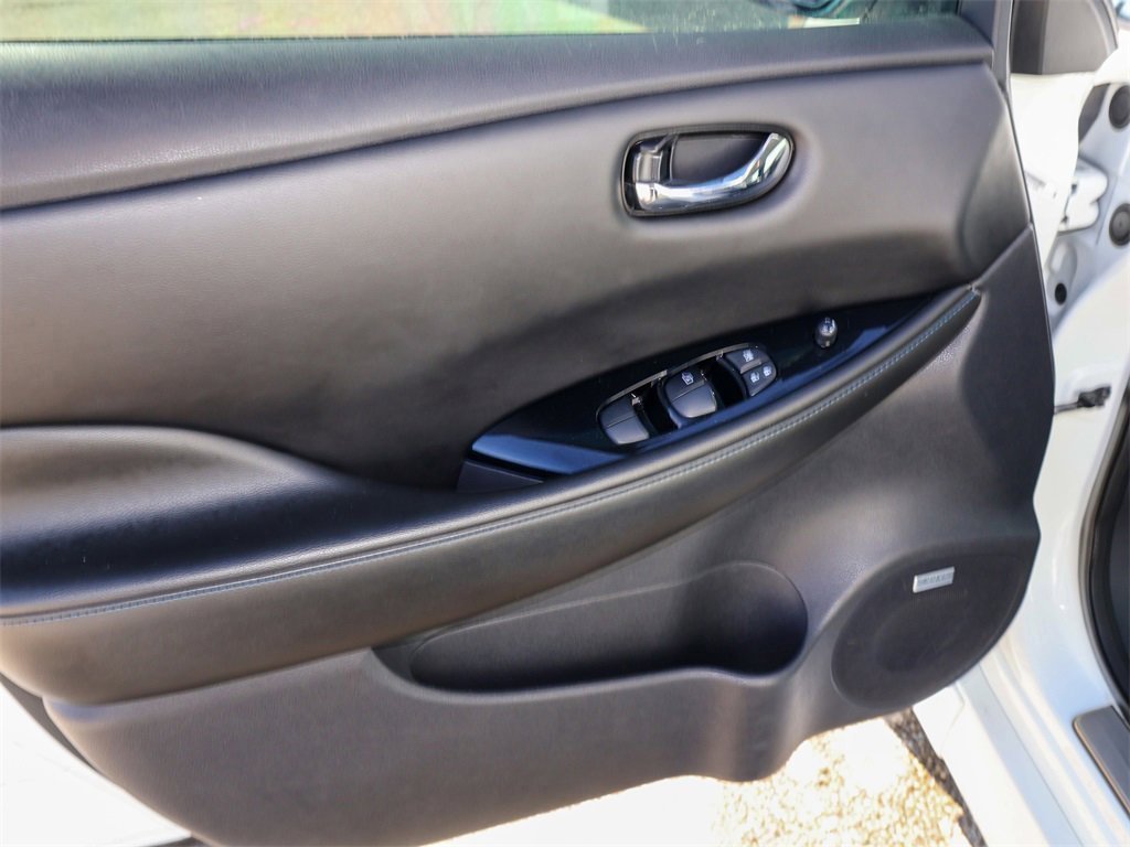 Used 2019 Nissan Leaf SL Plus w/ Protection Package image 15