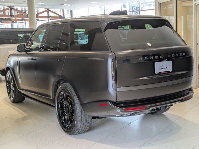 New 2026 Land Rover Range Rover SE image 9