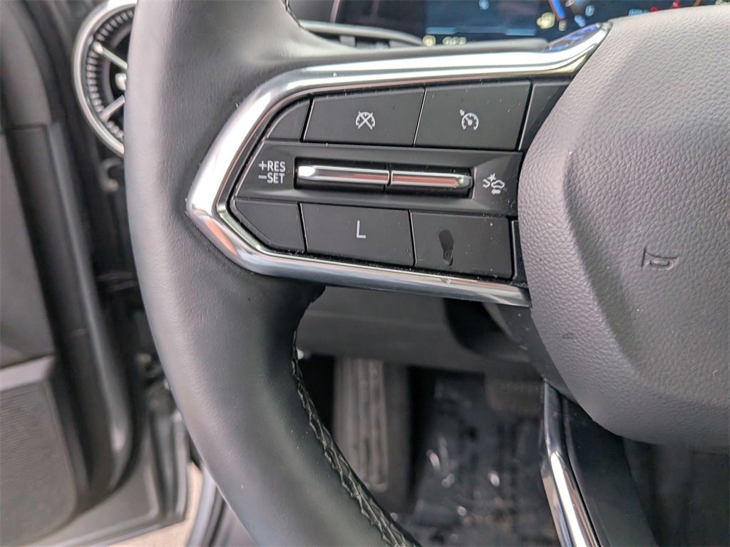 Used 2025 Chevrolet Equinox LT image 21