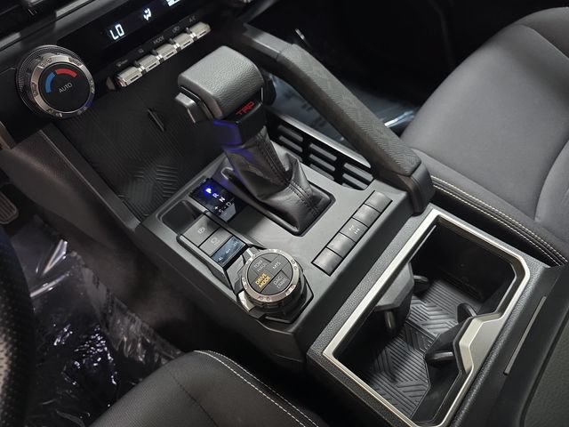 Certified 2024 Toyota Tacoma TRD Off-Road AWD/4WD image 22