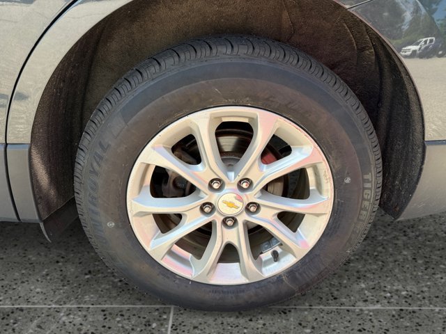 Used 2020 Chevrolet Equinox LT AWD/4WD image 13