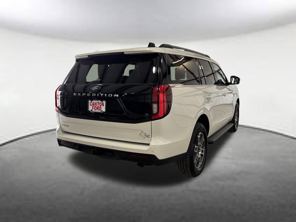 New 2026 Ford Expedition Active image 5