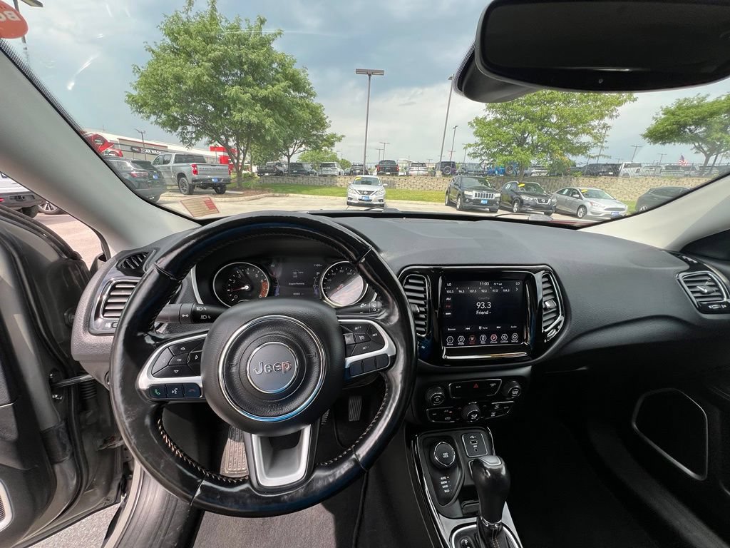Used 2020 Jeep Compass Limited AWD/4WD image 37