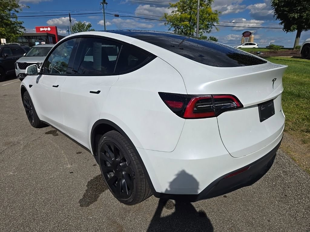 Used 2023 Tesla Model Y Long Range AWD/4WD image 8
