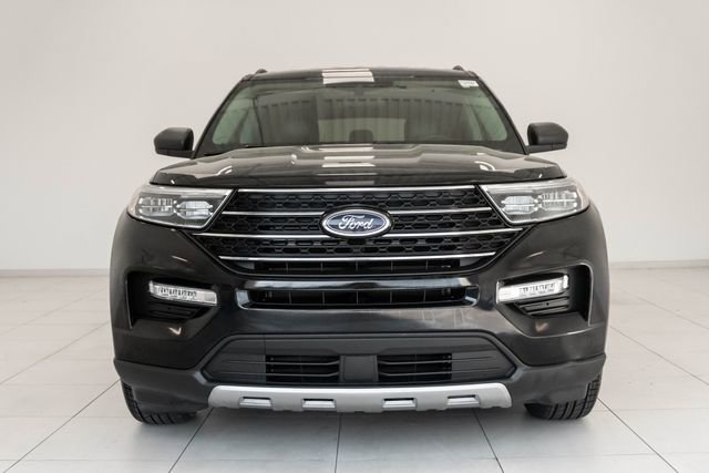 Used 2024 Ford Explorer XLT w/ Equipment Group 202A RWD image 5