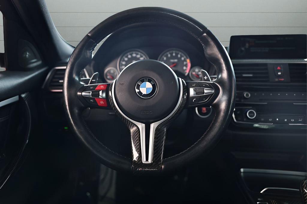 Used 2016 BMW M3 RWD image 40