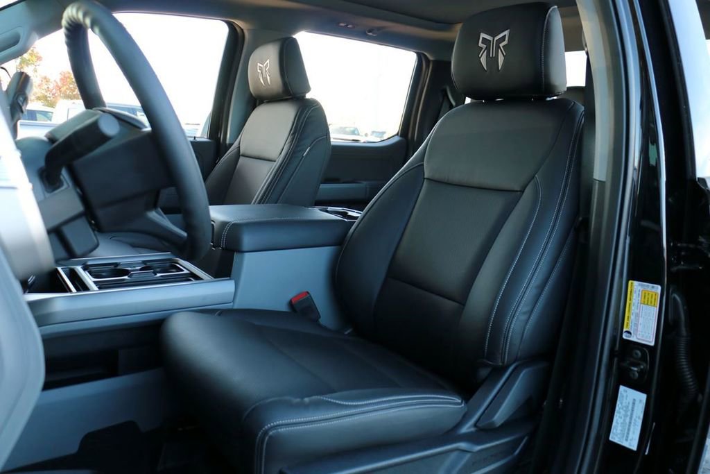 New 2026 Ford F250 XLT w/ XLT Premium Package image 22