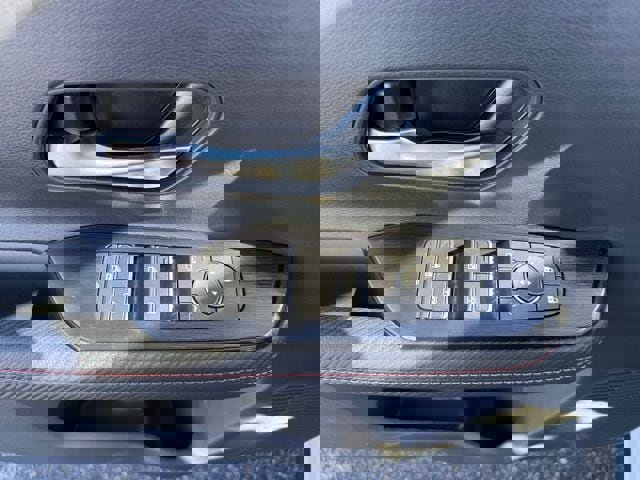 New 2026 Nissan Kicks SR w/ Cold Weather Package image 11