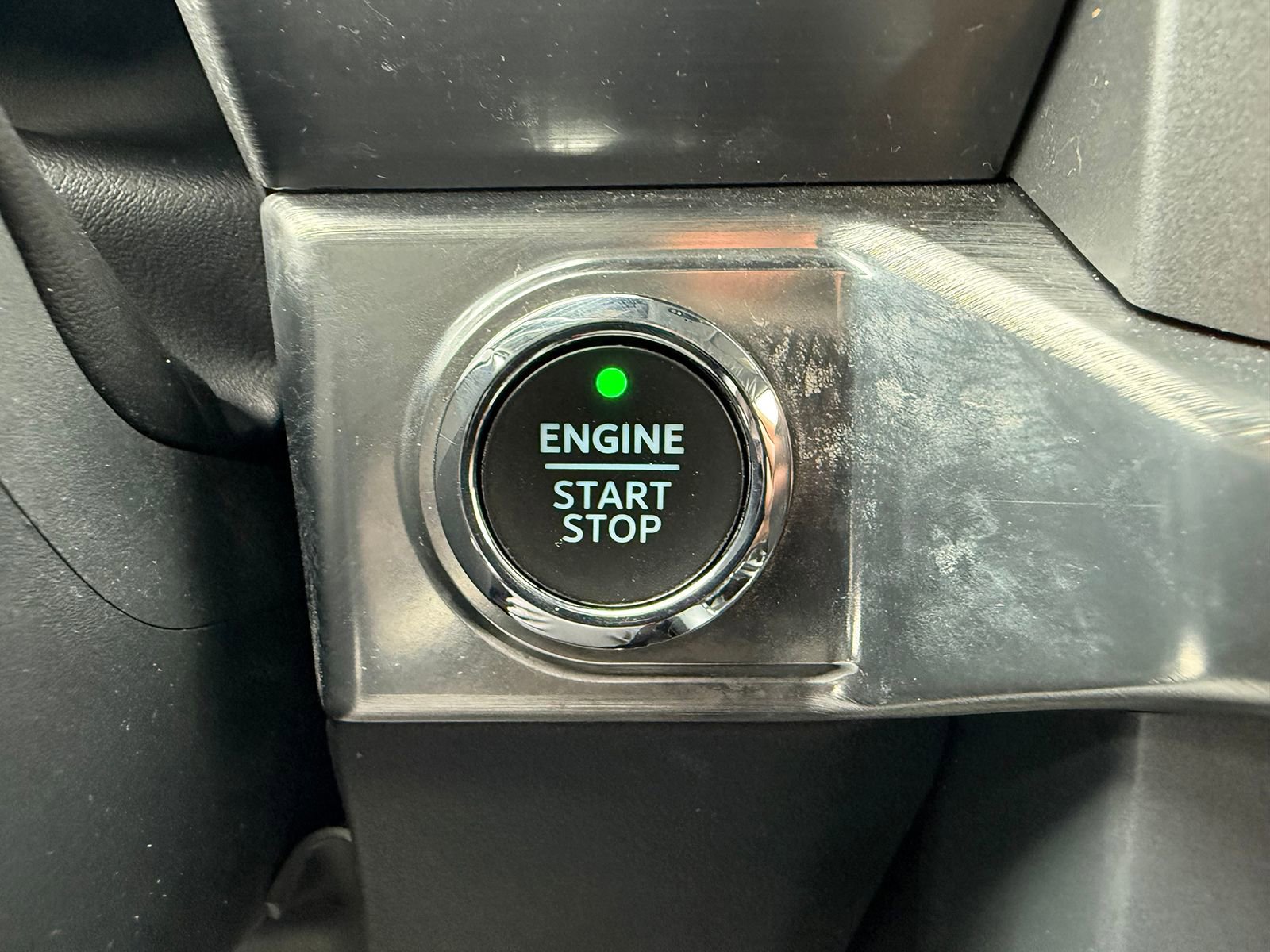 Used 2023 Ford F150 Lariat w/ Trailer Tow Package image 37