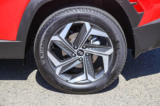Certified 2023 Hyundai Tucson Limited AWD/4WD image 12