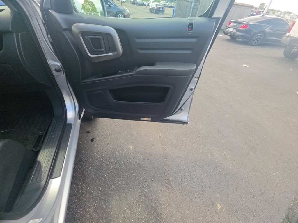 Used 2014 Honda Ridgeline SE image 34
