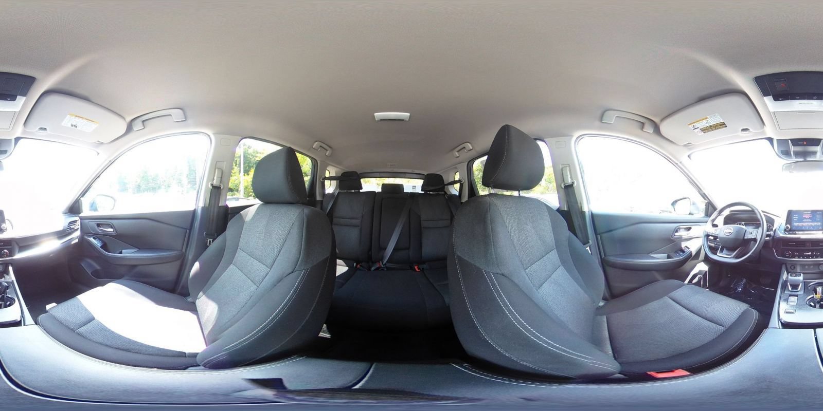 Used 2025 Nissan Rogue SV FWD image 44