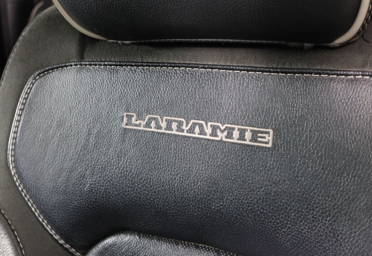 Used 2023 RAM 1500 Laramie AWD/4WD image 16