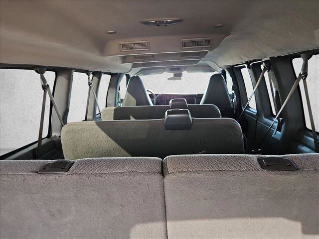 Used 2020 Chevrolet Express 3500 LT w/ LT Preferred Equipment Group RWD image 13